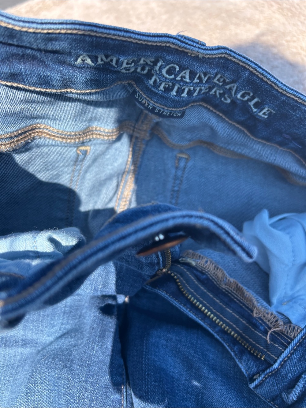 Size 2P American Eagle Outfitters Women's Dark Blue Skinny Jeans - Picture 3 of 4